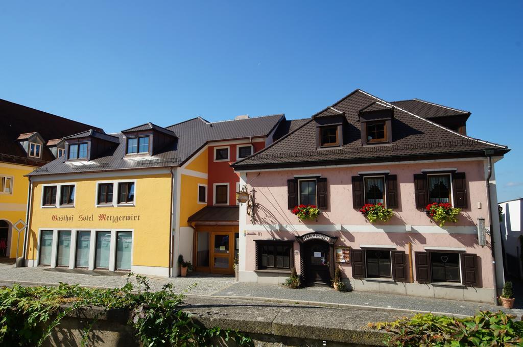 Gasthof Metzgerwirt Regenstauf Bagian luar foto